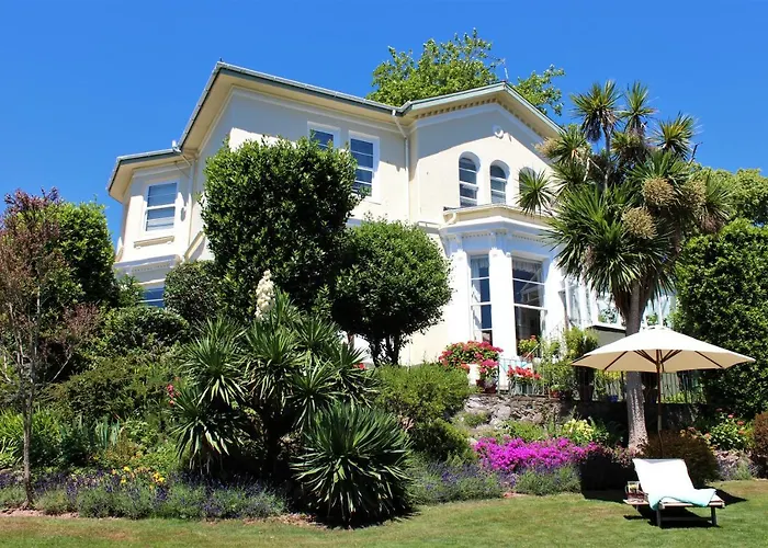 Trafalgar House