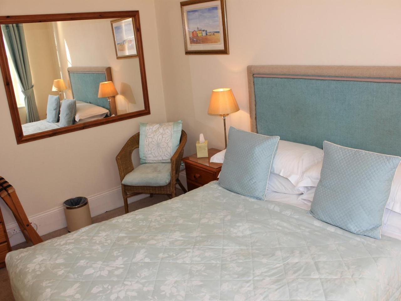 Trafalgar House 4* Torquay